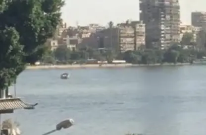 شقة - 3 غرف نوم - 2 حمامات للبيع في شارع كورنيش النيل - العجوزة - الجيزة