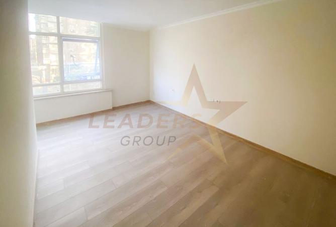 8392588 - Property Image 2