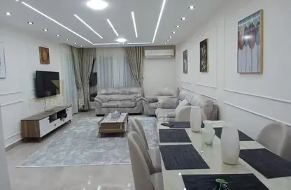 Apartment - 3 Bedrooms - 3 Bathrooms for rent in Janna 2 - Sheikh Zayed Compounds - Sheikh Zayed City - Giza