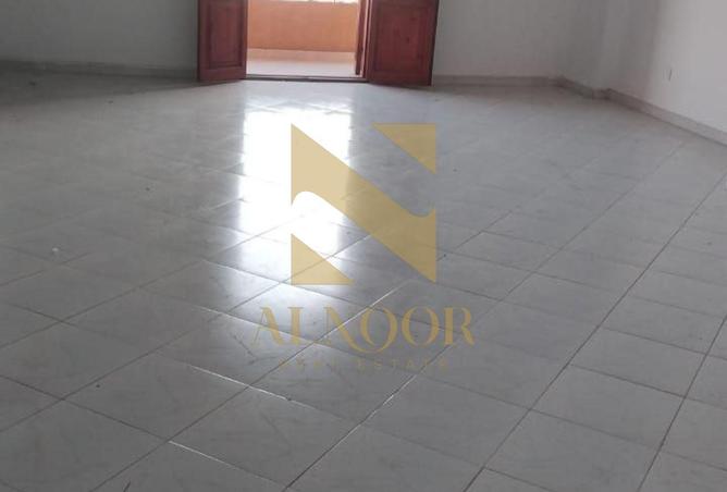 8561157 - Property Image 2