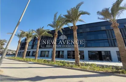 Office Space - Studio - 1 Bathroom for rent in Lake View Residence - 5th Settlement Compounds - The 5th Settlement - New Cairo City - Cairo