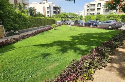 Apartment - 4 Bedrooms - 4 Bathrooms for sale in Royal City - Sheikh Zayed Compounds - Sheikh Zayed City - Giza
