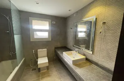 Apartment - 3 Bedrooms - 3 Bathrooms for sale in New Giza - Cairo Alexandria Desert Road - 6 October City - Giza