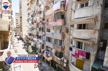 Apartment - 3 Bedrooms - 2 Bathrooms for sale in Al Mohammedia St. - Victoria - Hay Awal El Montazah - Alexandria