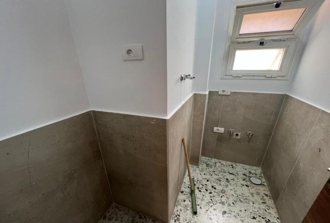 8259283 - Property Image 3