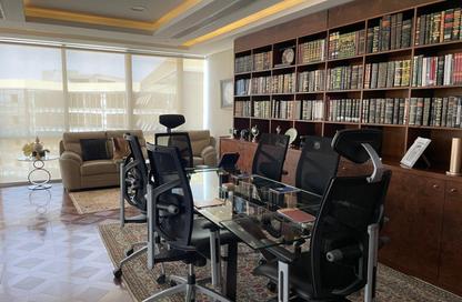 مساحات مكتبية - استوديو - 2 حمامات للبيع في شارع مجمع البنوك - شارع التسعين الجنوبي - التجمع الخامس - مدينة القاهرة الجديدة - القاهرة