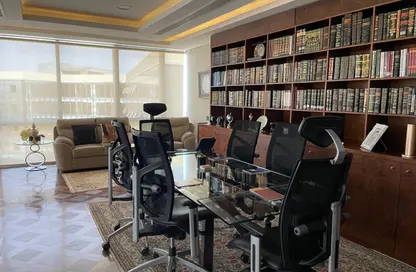 مساحات مكتبية - استوديو - 2 حمامات للبيع في شارع مجمع البنوك - شارع التسعين الجنوبي - التجمع الخامس - مدينة القاهرة الجديدة - القاهرة