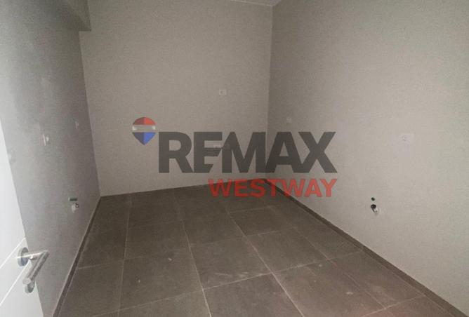 8541303 - Property Image 3