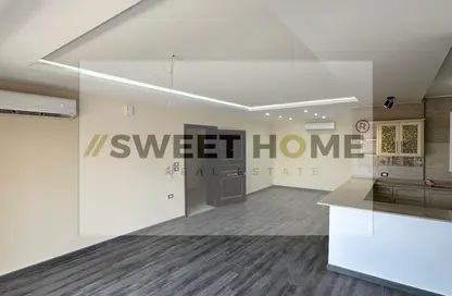 Apartment - 3 Bedrooms - 3 Bathrooms for sale in Hyde Park - 5th Settlement Compounds - The 5th Settlement - New Cairo City - Cairo