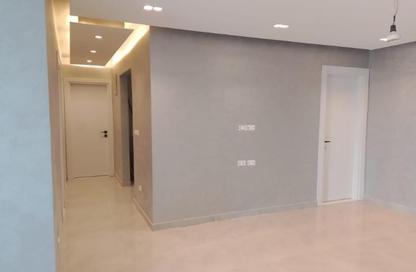 Apartment - 2 Bedrooms - 2 Bathrooms for rent in Zahraa El Maadi - Hay El Maadi - Cairo
