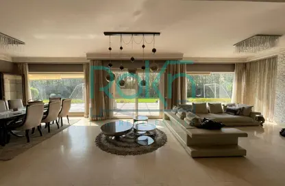 فيلا - 5 غرف نوم - 5 حمامات للبيع في رويال سيتي - كمبوندات الشيخ زايد - الشيخ زايد - الجيزة