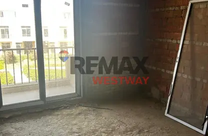 Townhouse - 1 Bedroom - 2 Bathrooms for sale in O West - 6 October Compounds - 6 October City - Giza