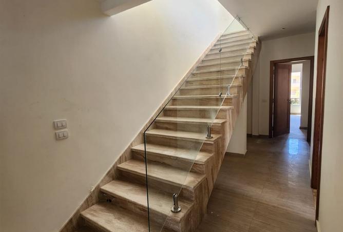 8332888 - Property Image 2