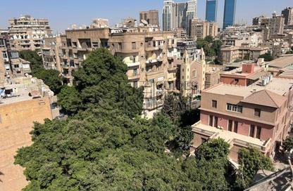 بناية كاملة - 8 غرف نوم - 8 حمامات للبيع في شارع شجرة الدر - الزمالك - القاهرة