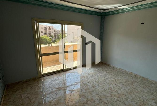 8180877 - Property Image 3