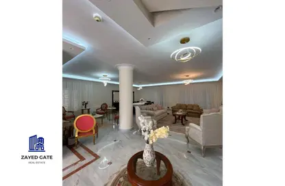 Villa - 7 Bedrooms - 5 Bathrooms for sale in Al  Rabwa - Sheikh Zayed Compounds - Sheikh Zayed City - Giza