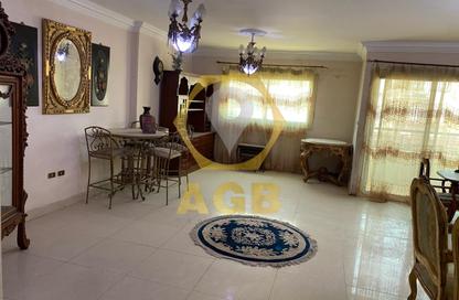 شقة - 3 غرف نوم - 2 حمامات للبيع في شارع الاسراء - المهندسين - الجيزة