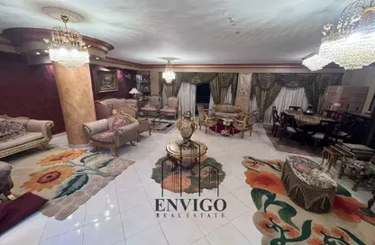 شقة - 3 غرف نوم - 2 حمامات للبيع في شارع حسني احمد خلف - المنطقة السادسة - مدينة نصر - القاهرة