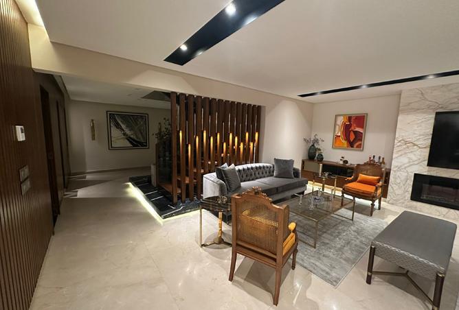 8043610 - Property Image 2