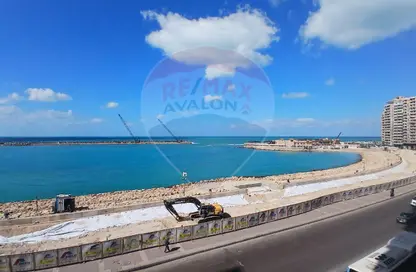 شقة - 3 غرف نوم - 2 حمامات للبيع في سيدي بشر - حي اول المنتزة - الاسكندرية