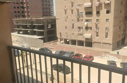 Apartment - 2 Bedrooms - 2 Bathrooms for sale in Capital East - Nasr City Compounds - Nasr City - Cairo