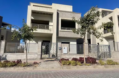 فيلا - 4 غرف نوم - 5 حمامات للبيع في نيو جيزة - طريق مصر اسكندرية الصحراوي - مدينة 6 أكتوبر - الجيزة