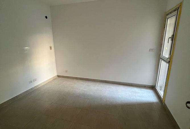 8378714 - Property Image 2