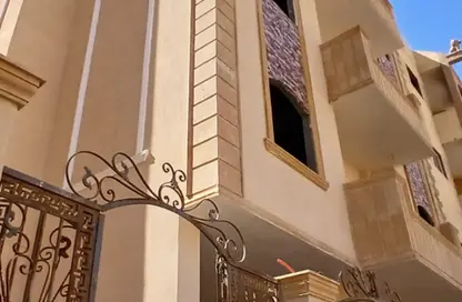 دوبلكس - 3 غرف نوم - 3 حمامات للبيع في الحي 300 - التوسعات الشمالية - مدينة 6 أكتوبر - الجيزة