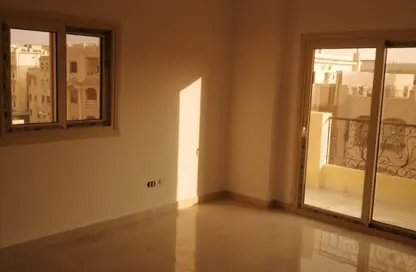 Apartment - 2 Bedrooms - 1 Bathroom for sale in South Investors Area - New Cairo City - Cairo