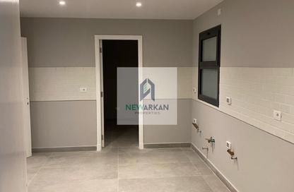 Apartment - 3 Bedrooms - 2 Bathrooms for sale in Village West - Sheikh Zayed Compounds - Sheikh Zayed City - Giza