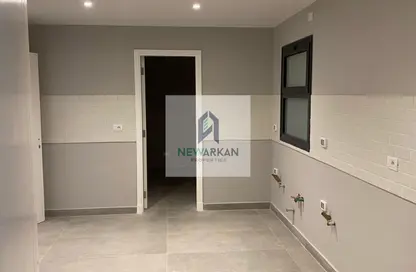 (بنتهاوس  (روف - 4 غرف نوم - 3 حمامات للبيع في فيلدج ويست - كمبوندات الشيخ زايد - الشيخ زايد - الجيزة