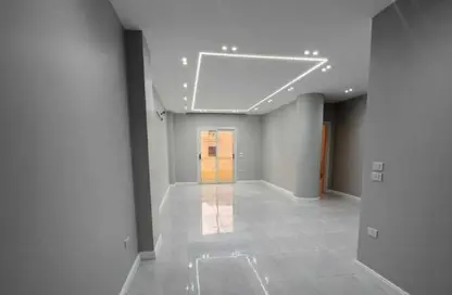 Apartment - 3 Bedrooms - 2 Bathrooms for rent in South Lotus - El Lotus - New Cairo City - Cairo