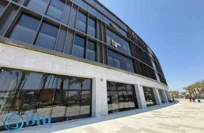 Office Space - Studio - 1 Bathroom for sale in Lake View Residence - 5th Settlement Compounds - The 5th Settlement - New Cairo City - Cairo