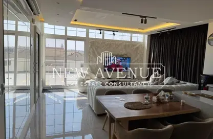 Apartment - 2 Bedrooms - 2 Bathrooms for sale in District 5 - 5th Settlement Compounds - The 5th Settlement - New Cairo City - Cairo