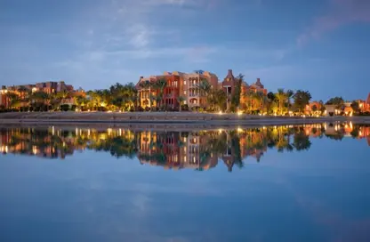 Chalet - 2 Bedrooms - 2 Bathrooms for sale in Makadi Orascom Resort - Makadi - Hurghada - Red Sea