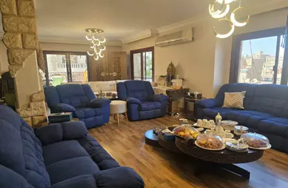 شقة - 3 غرف نوم - 3 حمامات للبيع في شارع عبد المنعم رياض - المهندسين - الجيزة