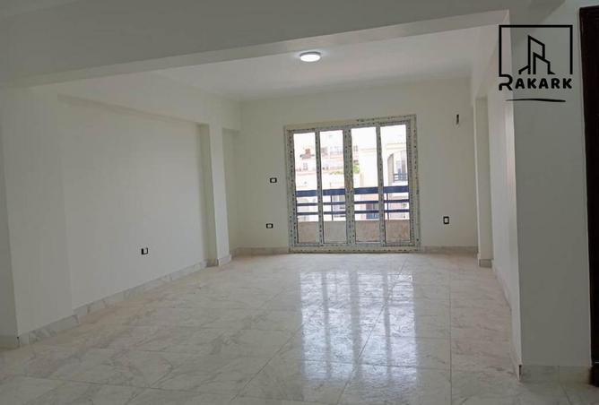 8296290 - Property Image 3