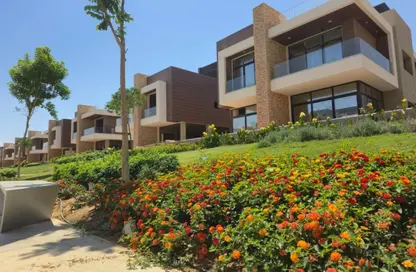 Townhouse - 6 Bedrooms - 5 Bathrooms for sale in Village West - Sheikh Zayed Compounds - Sheikh Zayed City - Giza