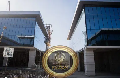 مساحات مكتبية - استوديو - 2 حمامات للبيع في جولدن جيت - شارع التسعين الجنوبي - التجمع الخامس - مدينة القاهرة الجديدة - القاهرة
