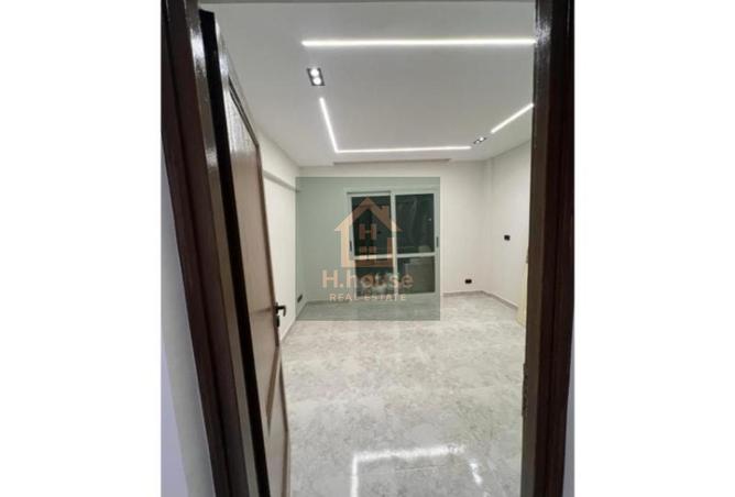 8097695 - Property Image 2