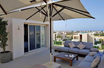 Chalet - 2 Bedrooms - 2 Bathrooms for sale in Ramla Lakeside - Qesm Ad Dabaah - North Coast