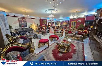 شقة - 3 غرف نوم - 3 حمامات للبيع في شارع بورسعيد - سبورتنج - حي شرق - الاسكندرية