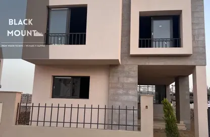 Villa - 3 Bedrooms - 5 Bathrooms for sale in O West - 6 October Compounds - 6 October City - Giza