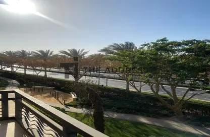 Apartment - 2 Bedrooms - 3 Bathrooms for rent in Uptown Cairo - Mokattam - Cairo