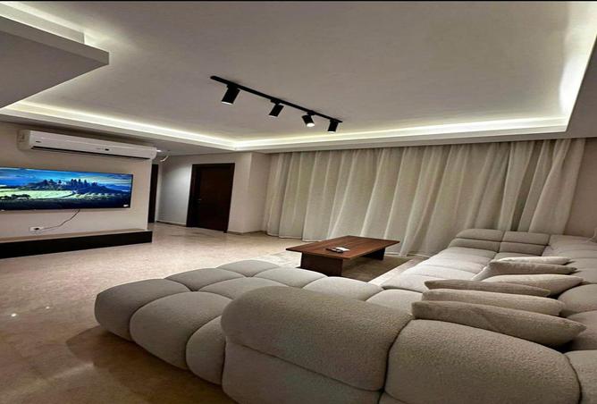 8263990 - Property Main Image