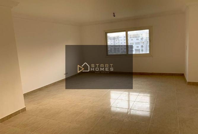 8304587 - Property Image 3