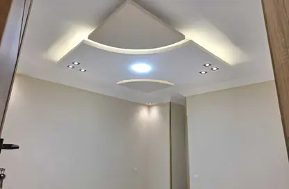 Apartment - 3 Bedrooms - 2 Bathrooms for sale in Al Lebeny Axis - El Mariouteya - Faisal - Hay El Haram - Giza