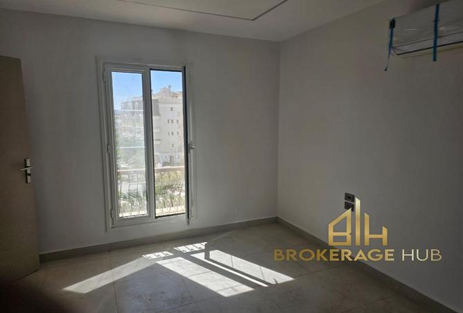 8290725 - Property Image 3