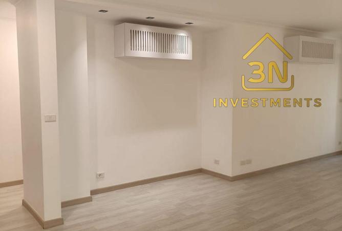8088888 - Property Image 2
