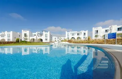 Chalet - 3 Bedrooms - 3 Bathrooms for sale in Mountain View - Ras Al Hekma - North Coast